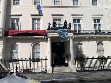 Opt persoane arestate în urma unui protest la reşedinţa oligarhului Oleg Deripaska din Londra