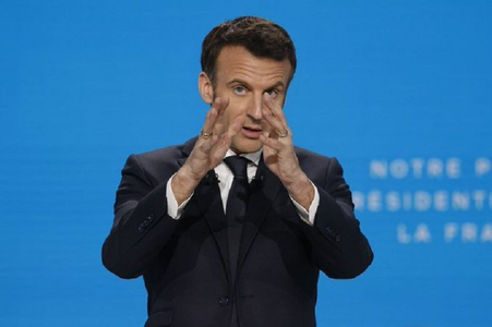 Macron nu regretă, la anunţarea programului electoral, că a spus că NATO se află în ”moarte cerebrală”; candidatul la preşedinţia franceză îl acuză pe Putin, dar nu întoarce spatele poporului rus şi nu intenţionează, pentru moment, să se ducă la Kiev