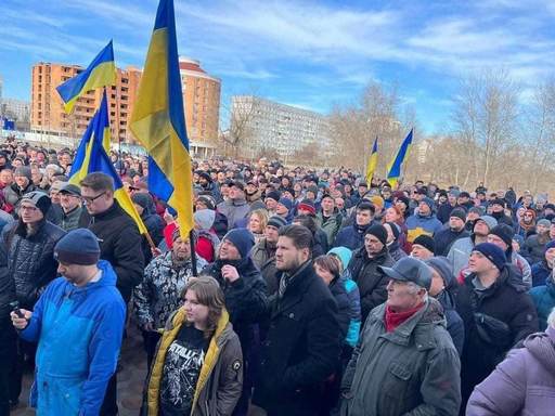 Proteste ale ucrainenilor faţă de invadatorii ruşi, la Enerhodar, Herson şi Berdeansk – VIDEO
