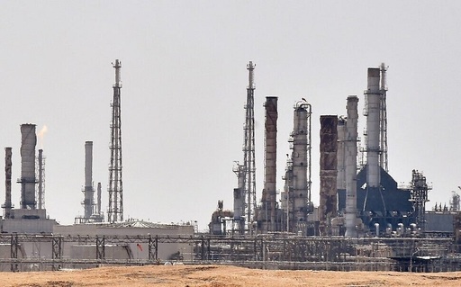 Gruparea Houthi din Yemen a atacat facilităţi energetice din Arabia Saudită, afectând temporar activitatea unei rafinării