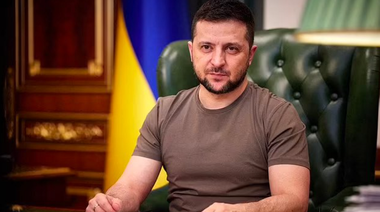 Zelenski se angajează ca orice eventuală modificare a Constituţiei rezultată din negocierile cu Rusia să fie adoptată prin referendum