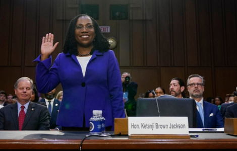 Judecătoarea Ketanji Brown Jackson se angajează să apere democraţia, în cazul unei confirmări la Curtea Supremă a SUA