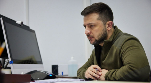 UPDATE-Zelenski îl invită pe Papa Francisc, într-o convorbire la telefon, să medieze în negocierile dintre Ucraina şi Rusia şi discută despre situaţia umanitară şi blocarea culoarelor de evacuare de către trupe ruse