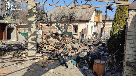 Patru răniţi şi locuinţe avariate la Kiev, într-un bombardament rus vizând cartierul Nivni, situat la cinci kilometri de linia frontului