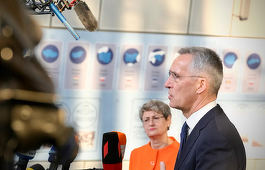 NATO vrea ca Stoltenberg să rămână secretar general încă un an, dezvăluie presa norvegiană
