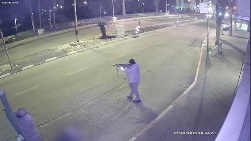 Israel: Doi poliţişti au murit într-un atac revendicat de Stat Islamic