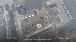 O clădire aparţinând Comitetului Internaţional al Crucii Roşii, bombardată de ruşi la Mariupol