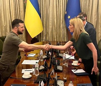 UPDATE - Preşedintele Parlamentului European, la Kiev: Dragi prieteni, în curând vă vom ajuta să vă reconstruiţi oraşele / Roberta Metsola s-a întâlnit cu Volodimir Zelenski şi cu premierul ucrainean - VIDEO