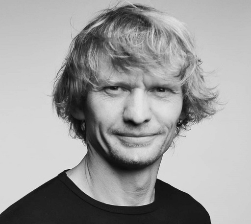 UPDATE: Ucraina: Fotograful Maks Levin, găsit mort într-o zonă apropiată Kievului. Detalii despre jurnalist. Reacţiile Reuters şi Reporteri Fără Frontiere