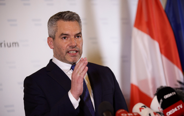 Cancelarul austriac Karl Nehammer se întâlneşte cu preşedintele Volodimir Zelenski în Ucraina