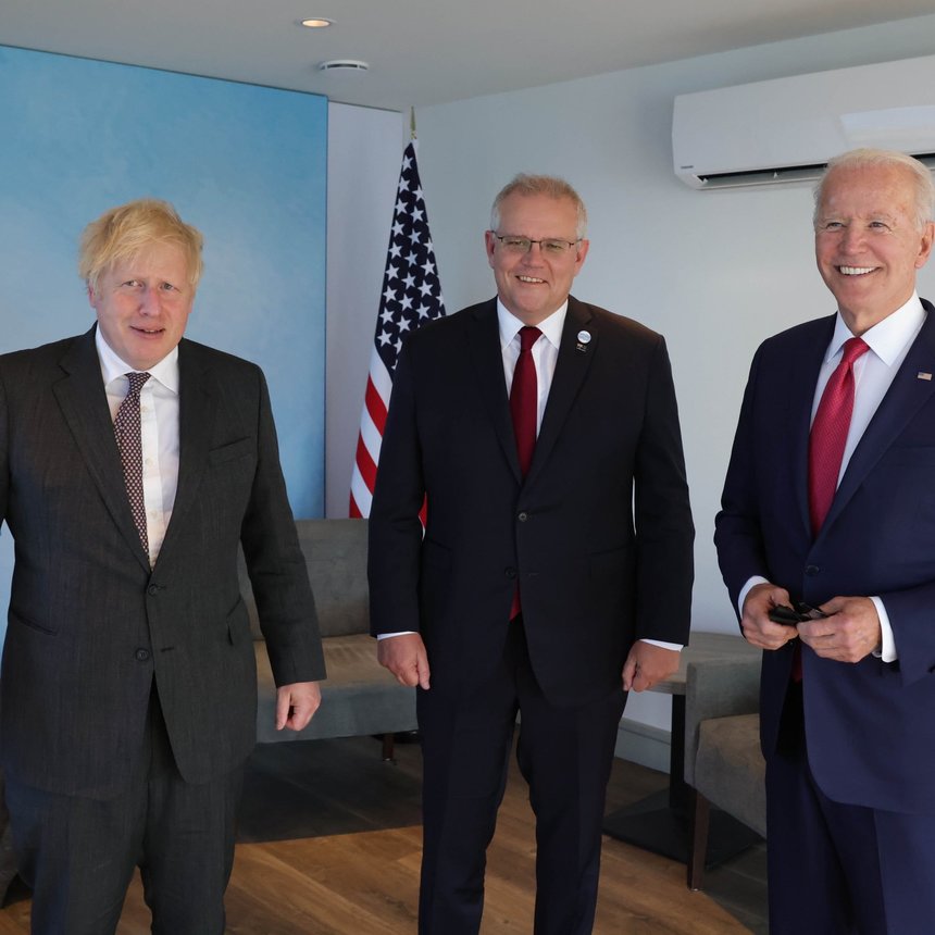 Marea Britanie, SUA şi Australia vor coopera în domeniul cercetării armelor hipersonice şi a modului de apărare împotriva acestora 