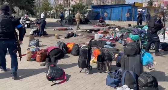 UPDATE-Cel puţin 35 de morţi şi 100 de răniţi în gara din Kramatorsk, în Donbas, într-un atac cu două rachete; ”pentru copiii noştri”, se putea citi pe ceea ce a mai rămas dintr-una dintre rachete, pe esplanada din faţa gării