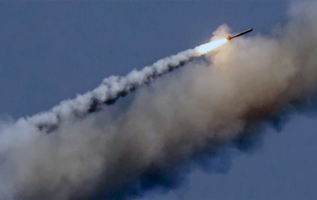 Rusia distruge depozitul de muniţie de la Baza Aeriană Myrhorod - presa rusă 