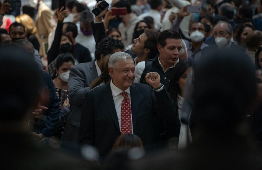 Andres Manuel Lopez Obrador rămâne preşedinte al Mexicului până la finalul mandatului, în 2024, în urma unui referendum, în pofida unei prezenţe la urme sub pragul de 40%