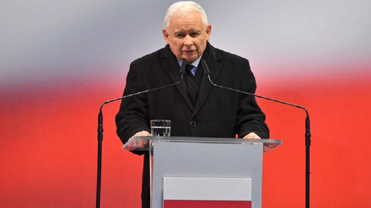 Kaczynski denunţă un ”atentat” rus la Smolensk, în 2010, şi dă asigurări că urmează să prezinte ”foarte curând” probe
