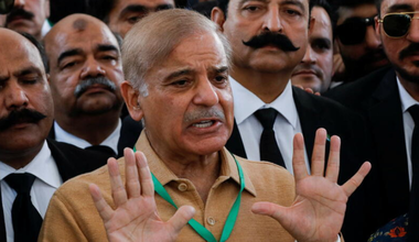 Liderul Ligii Musulmane din Pakistan, Shehbaz Sharif, în vârstă de 70 de ani, ales premier de către Parament, în urma înlăturării de la putere a lui Imran Khan printr-o moţiune de cenzură