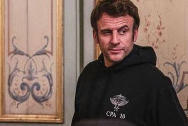 Cuvinte de război: Ucrainenii inventează verbul ”a macrona”, adică ”a se arăta foarte îngrijorat de o situaţie, dar a nu face nimic”, pentru a denunţa imobilismul francez faţă de invazia rusă