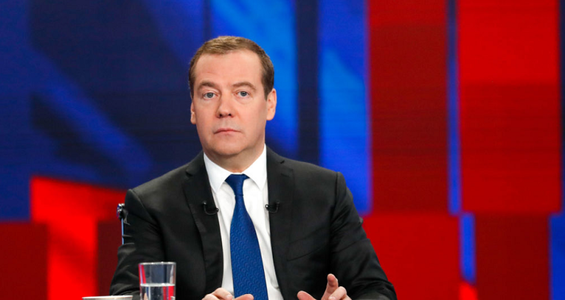 Dmitri Medvedev avertizează NATO că Rusia îşi va întări apărarea în regiunea baltică, inclusiv cu arme nucleare, dacă Finlanda şi Suedia se alătură alianţei militare