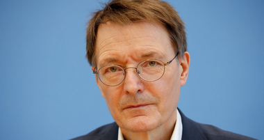 Ministrul german al Sănătăţii Karl Lauterbach, ameninţat cu răpirea de către o reţea de extremă dreapta anticovid, ”Patrioli Uniţi”, destructurată, care planifica ”atentate violente” în Germania; patru membri ai reţelei, arestaţi
