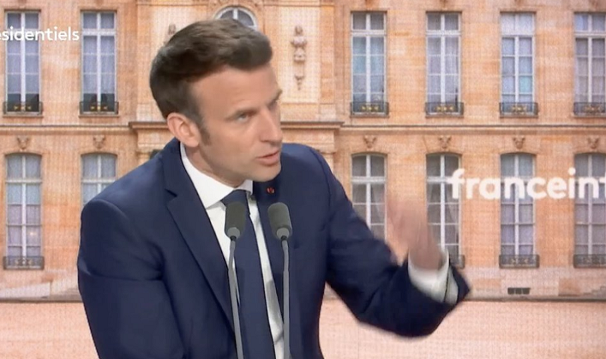 Zelenski spune că l-a invitat pe Macron în Ucraina ca să constate existenţa unui “genocid”
