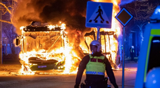 În total, 26 de arestări în urma unor violenţe, în Suedia, după o manifestaţie a ”Liniei drepte” a lui Rasmus Paludan