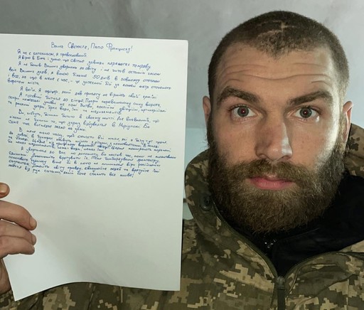 Comandantul Brigăzii 36 Marine din Mariupol face apel la Papa Francisc: A venit vremea când rugăciunea nu este suficientă / Aduceţi adevărul în faţa lumii, evacuaţi oamenii şi salvaţi-le vieţile din mâinile Satanei