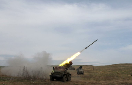 Rusia anunţă zeci de atacuri aeriene şi cu rachete în estul Ucrainei, după ce Kievul anunţă lansarea ofensivei în Donbas
