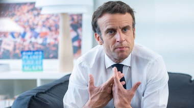 Franţa livrează Ucrainei tunuri automotor de tip Caesar şi rachete antitanc de tip Milan, dezvăluie Macron cu două zile înaintea turului doi al alegerilor prezidenţiale franceze