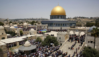 Cel puţin 57 de palestinieni, răniţi în urma ciocnirilor cu Poliţia israeliană pe Esplanada Moscheilor din Ierusalim