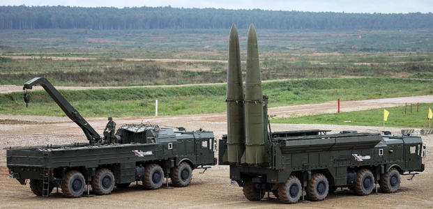 Rusia desfăşoară lansatoare de rachetă de tip Iskander-M, care pot fi dotate cu focoase nucleare, la frontiera cu Ucraina, acuză Statul Major al armatei ucrainene