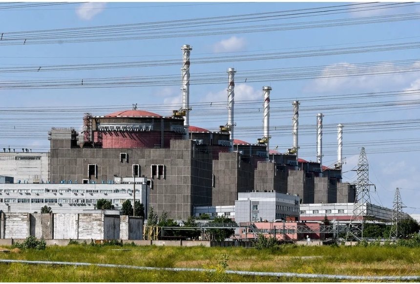 UPDATE - Rusia a lansat două rachete deasupra centralei nucleare Zaporijie / Cel puţin un mort şi un rănit
