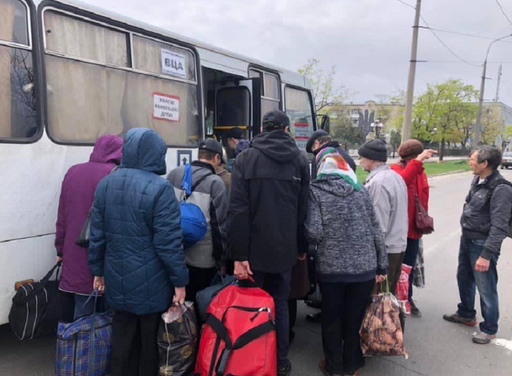 Două autobuze trimise pentru a salva civili dintr-un oraş ucrainean au dispărut