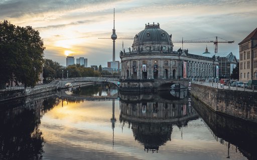 Poliţia din Berlin a interzis afişarea în public a steagurilor ruseşti şi ucrainene de Ziua Victoriei în Berlin