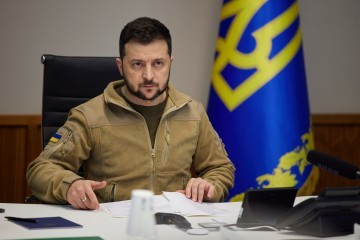 Zelenski: La câteva decenii după al Doilea Război Mondial, întunericul a revenit în Ucraina / Rusia a reprodus detaliat atrocităţile comise de Germania Nazistă / Iarna din Ucraina va dispărea şi va fi înlocuită de vise în galben şi albastru - VIDEO