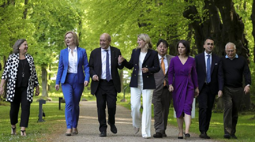 Londra cere, la o reuniune G7, ”şi mai multe arme” şi sancţiuni în vederea menţnerii presiunii asupra lui Putin; G7, unit în susţinearea Ucrainei ”până la victorie”, dă asigurări Parisul