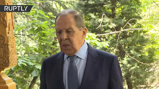Lavrov acuză UE, la Duşanbe, printre ţipete de păun, că a devenit ”agresivă şi belicoasă” şi un ”apendice” al NATO în Războiul din Ucraina