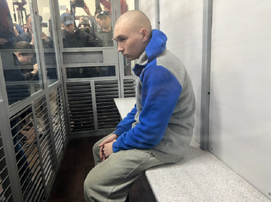 Primul proces privind crime de război, de la începutul invaziei ruse a Ucrainei, începe miercuri, la Kiev; acuzatul, un tânăr militar rus, Vadim Şişimarin, inculpat de uciderea unui civil în vârstă de 62 de ani la Şupahivka, în regiunea Sumî