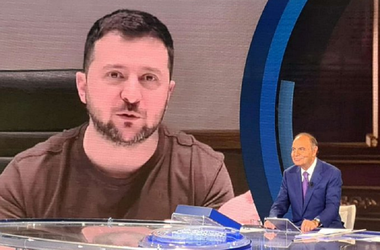 Zelenski îl acuză pe Macron că ar căuta, ”în zadar”, o portiţă de ieşire Rusiei, îi reproşează că vrea să-i facă concesii diplomatice şi că încearcă să-i salveze imaginea lui Putin; Zelenski vrea să se întâlnească cu Putin singur, fără mediatori şi ultimatumuri