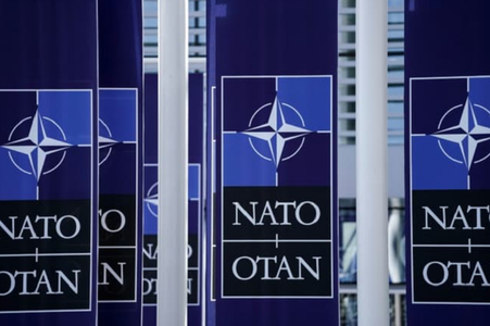 Suedia şi Finlanda urmează să discute cu Turcia, la o reuniune informală NATO, la Berlin, după ce Ankara ameninţă să le blocheze aderarea la Alianţă