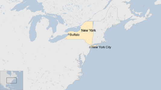 Zece persoane ucise în urma unui atac armat într-un magazin la New York. Un tânăr de 18 ani a fost reţinut
