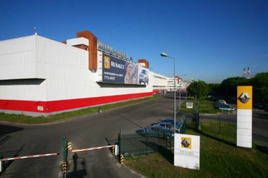 Renault îşi vinde activele din Rusia statului rus