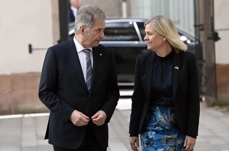 Finlanda şi Suedia îşi vor depune cererea de aderare la NATO miercuri, afirmă premierul suedez Magdalena Andersson într-o conferinţă de presă cu preşedintele finlandez Niinisto
