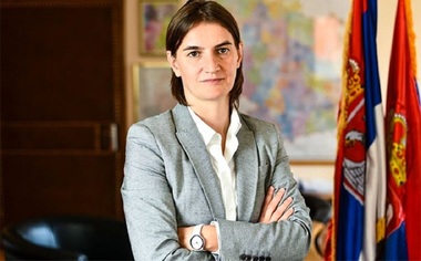 Premierul sârb Ana Brnabic declară că şcoli şi alte locuri publice au fost evacuate după ce aproximativ 100 de ameninţări false cu bombă au venit din străinătate, Belgradul refuzând să sancţioneze Rusia / Clădirea preşedinţiei a fost vizată