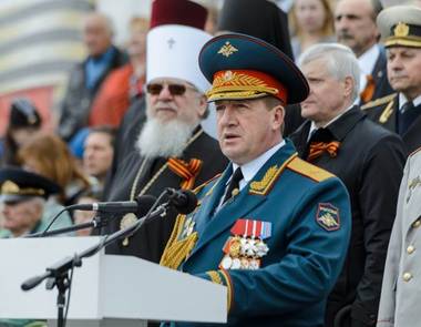 Londra susţine că Moscova ar fi demis mai mulţi comandanţi ruşi de rang înalt: General-locotenentul Serghei Kisel şi comandatul Flotei Ruse Igor Osipov, printre cei demişi; situaţia şefului Statului Major Rus, incertă