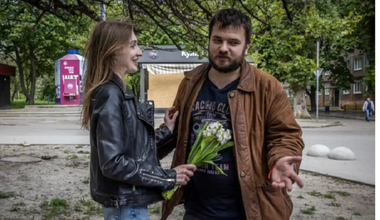 Poveştile războiului: Odiseea de 3.700 de kilometri a unui ucrainean pentru a ajunge la familia sa şi la logodnică, care se aflau la o distanţă de doar 10 kilometri