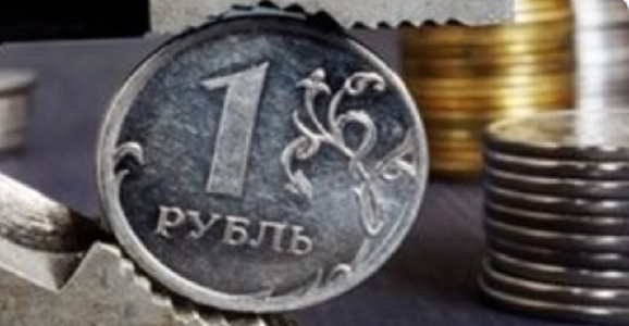 Rusia îşi va rambursa datoria externă în ruble, după ce SUA pune capăt unei scutiri prin care-şi plătea datoriile în dolari, anunţă Guvernul rus