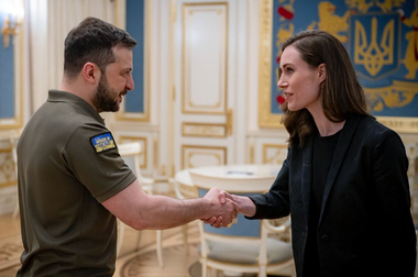Zelenski o primeşte pe şefa Guvernului de la Helsinki Sanna Marin şi discută despre ajutorul militar finlandez