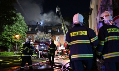 Doi morţi şi peste 50 de răniţi lângă Praga, într-un incendiu la un centru de bolnavi de Alzheimer