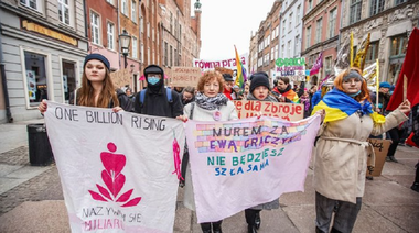 Guvernul polonez introduce un ”registru al sarcinii”, denunţă opoziţia, ”un nou instrument de reprimare” a femeilor într-o ţară în care avortul este practic interzis