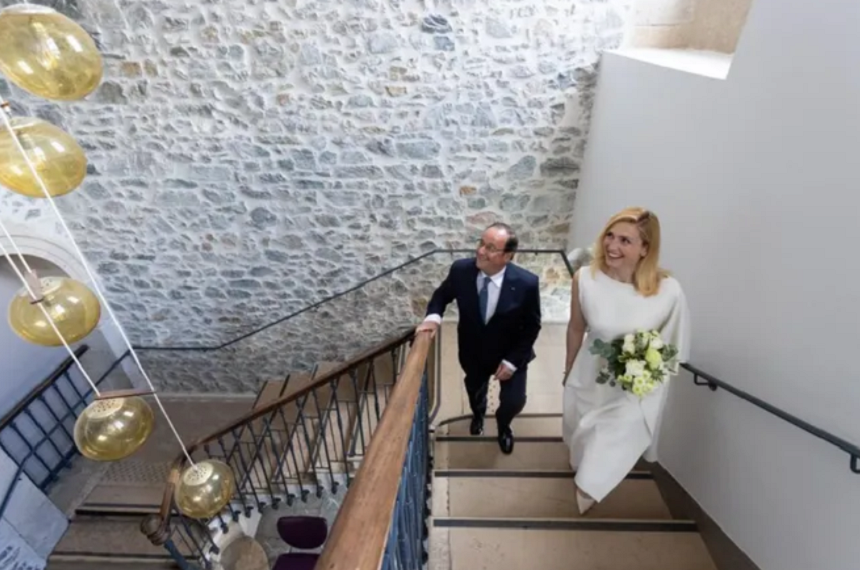 François Hollande s-a căsătorit discret, în weekend, cu Julie Gayet, la Tulle